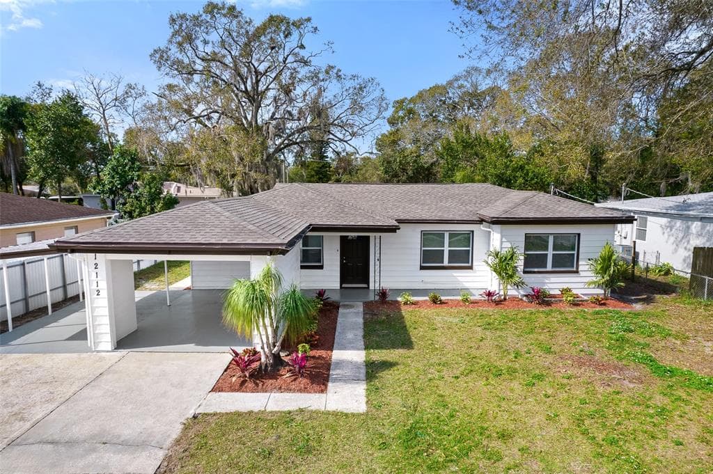 12112 N BOULEVARD TAMPA, FL 33612