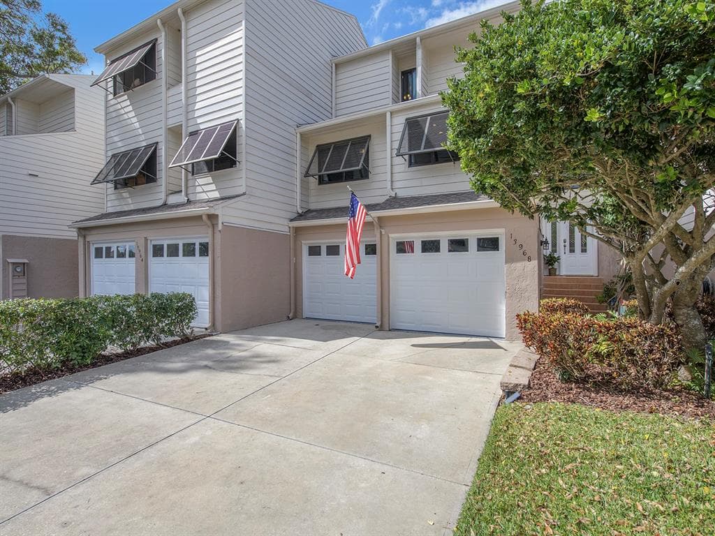 13968 LAKE POINT DRIVE CLEARWATER, FL 33762