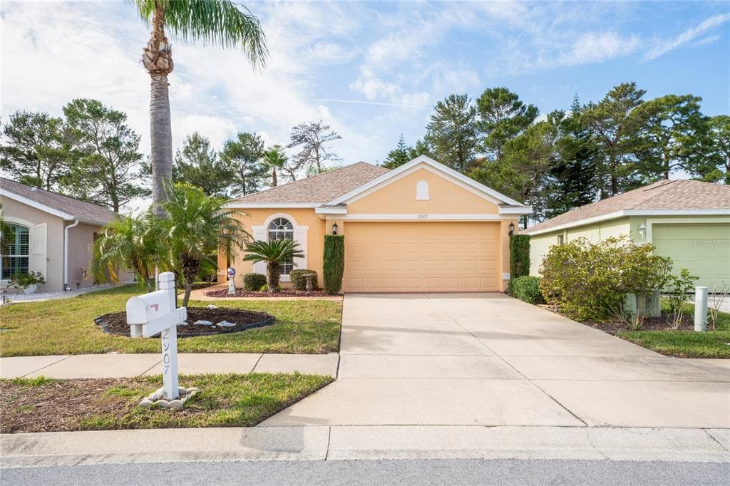 2907 WOOD POINTE DRIVE HOLIDAY, FL 34691