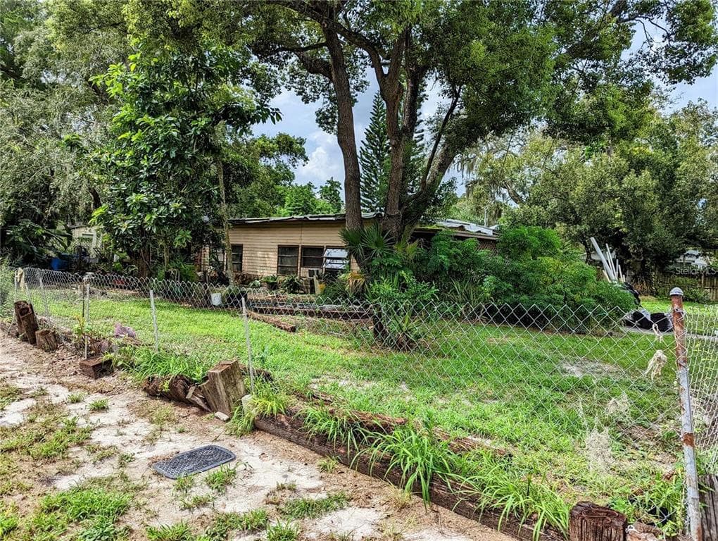 14510 BASSWOOD AVENUE TAMPA, FL 33625