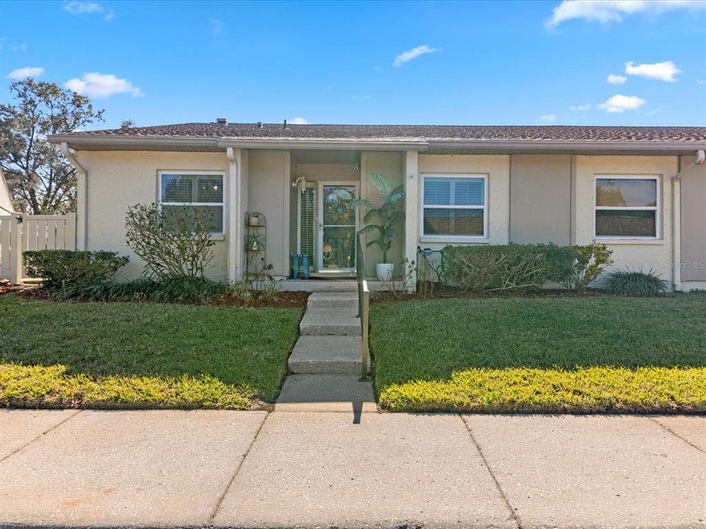 160 POOLE PLACE OLDSMAR, FL 34677