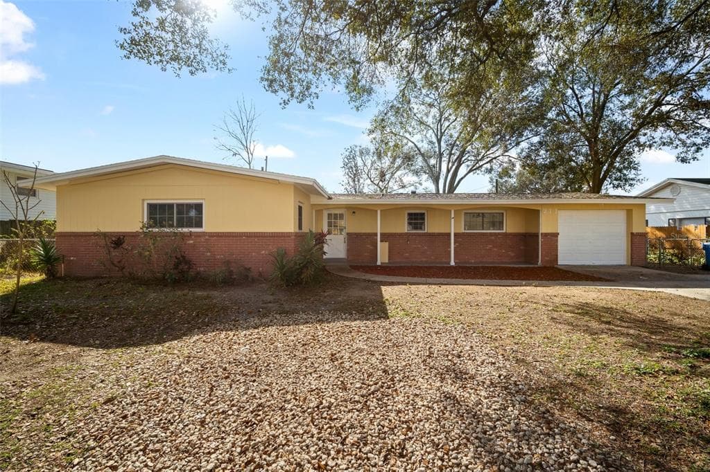 211 TERRACE DRIVE BRANDON, FL 33510
