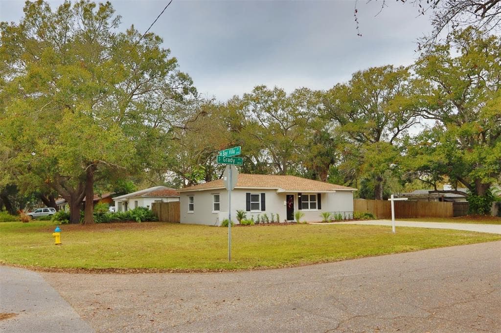 3807 S GRADY AVENUE TAMPA, FL 33611