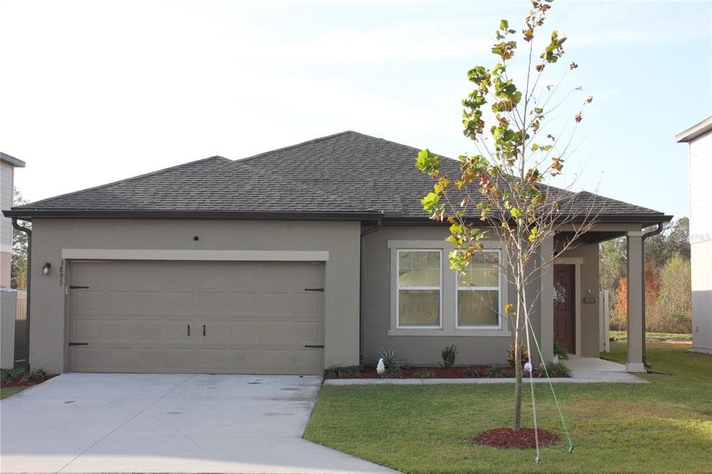 3895 SPRUCE CREEK DR LAKELAND, FL 33811