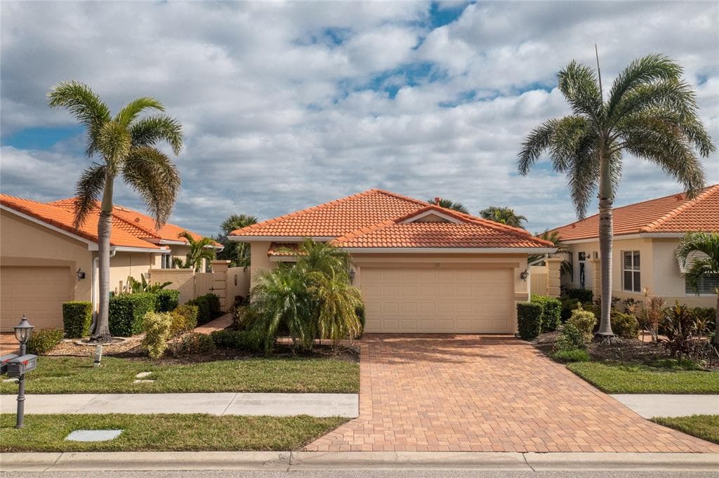 113 MESTRE COURT NORTH VENICE, FL 34275