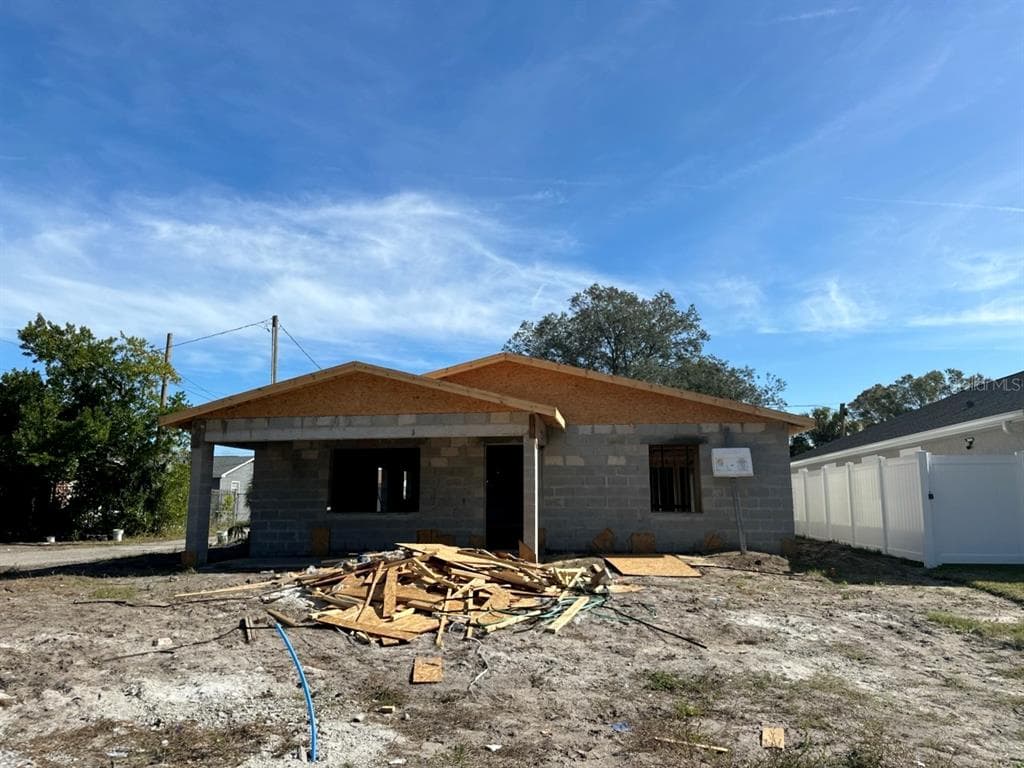 1522 27TH STREET S ST PETERSBURG, FL 33712