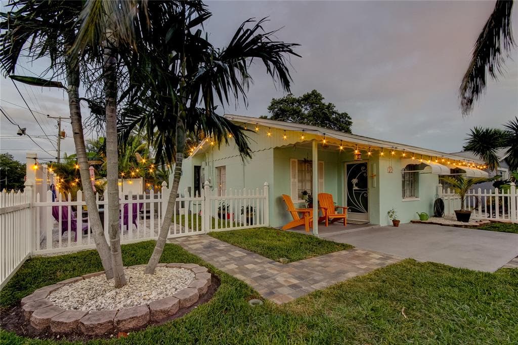 1907 2ND STREET INDIAN ROCKS BEACH, FL 33785