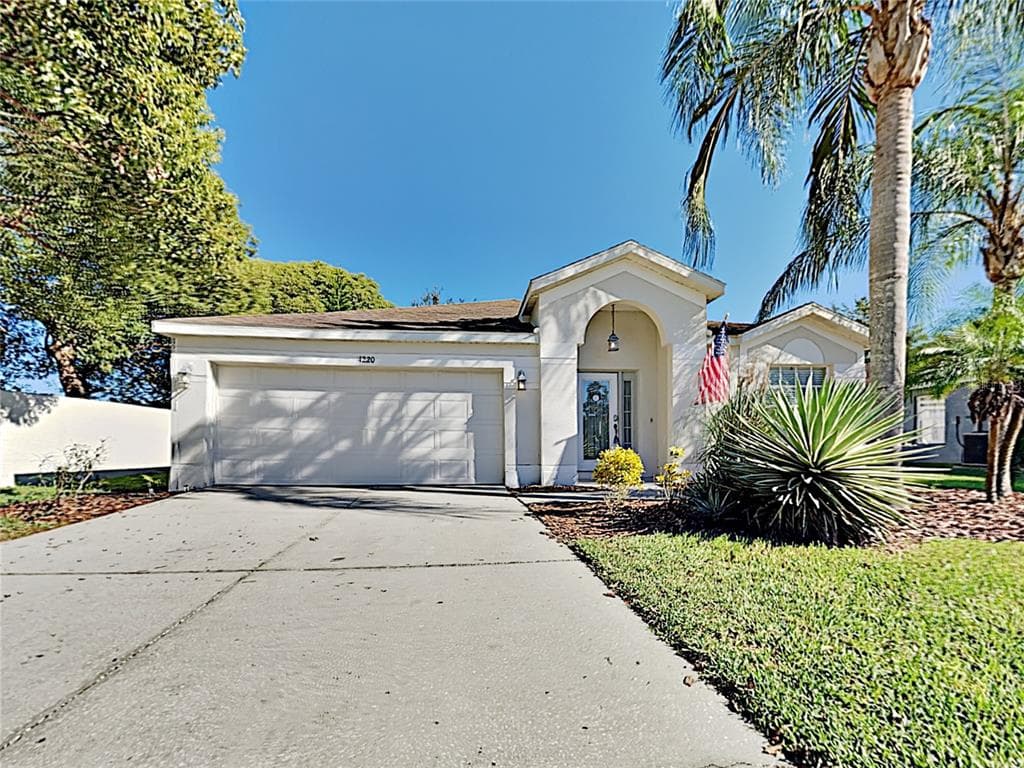 4220 MAST COURT LAND O LAKES, FL 34639