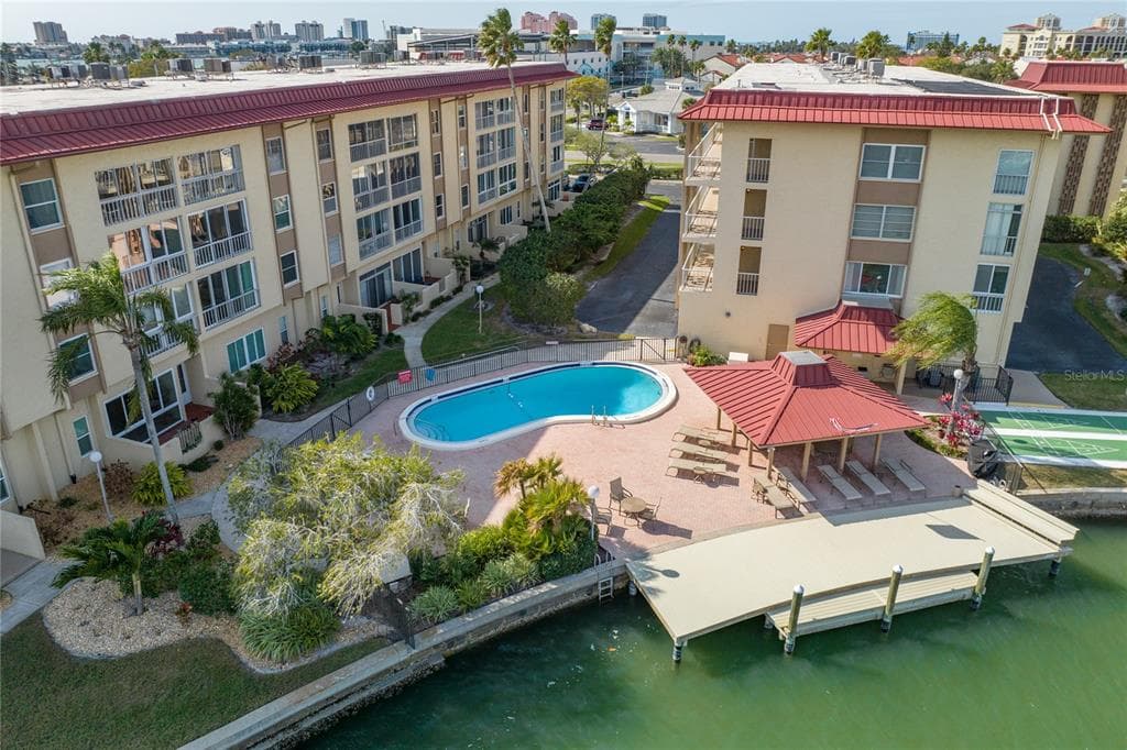 105 ISLAND WAY UNIT 133 CLEARWATER, FL 33767