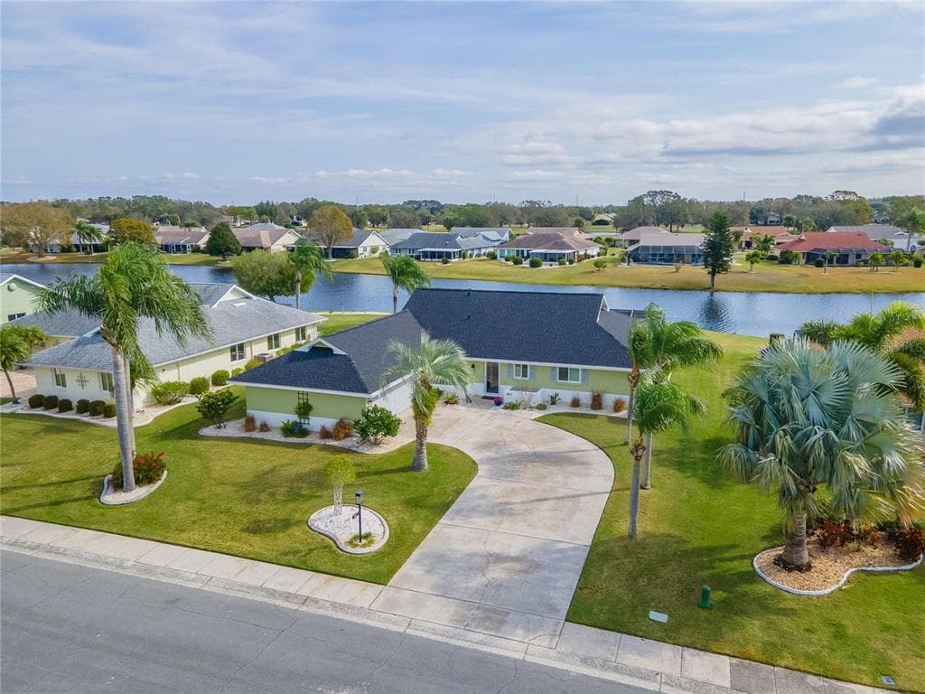 1807 WEDGE COURT SUN CITY CENTER, FL 33573