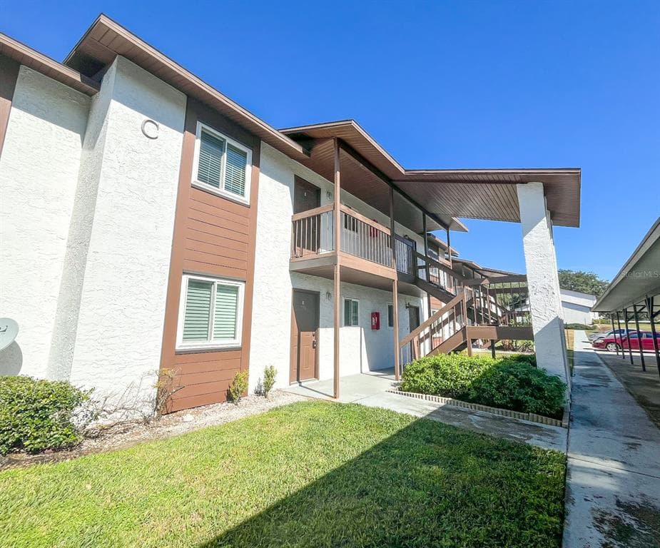39132 COUNTY ROAD 54 UNIT 2066 ZEPHYRHILLS, FL 33542