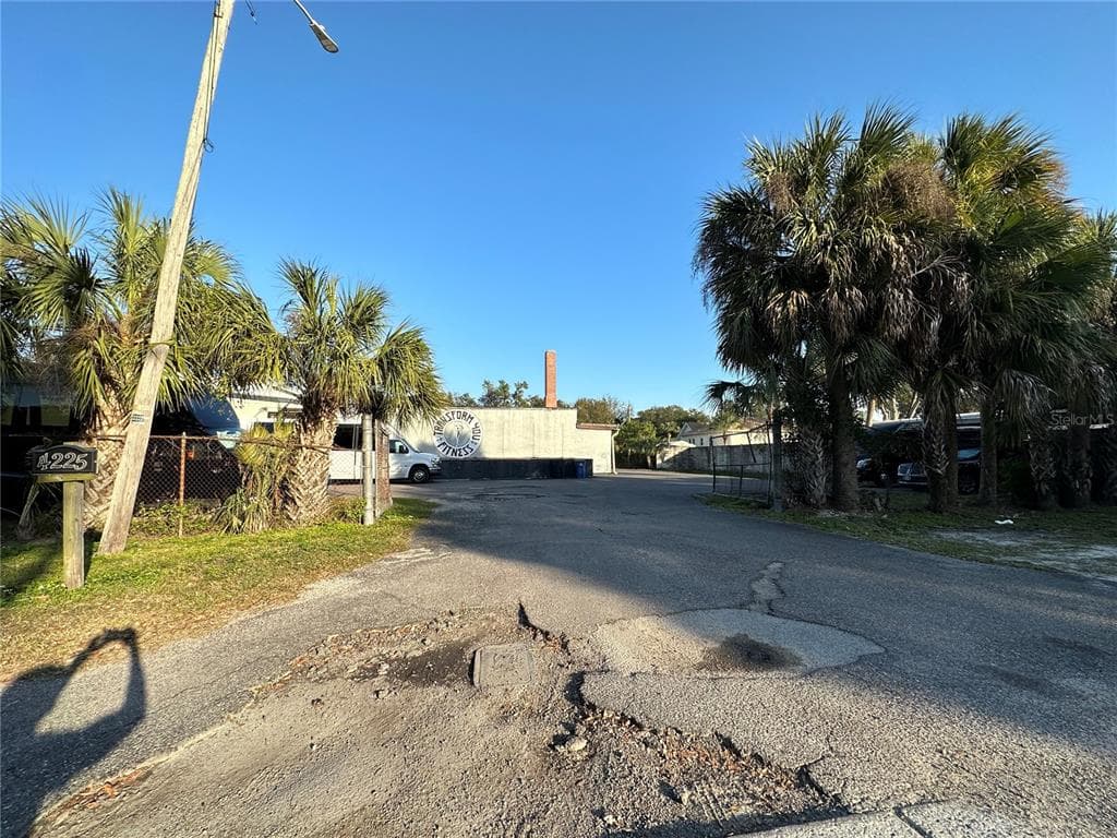 4214 W VIRGINIA AVENUE TAMPA, FL 33614