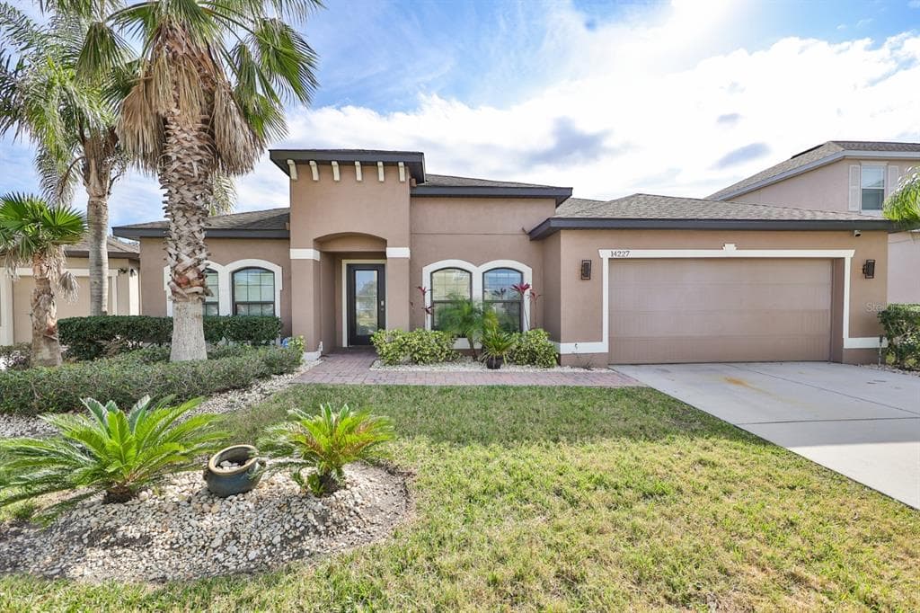 14227 ALISTAR MANOR DRIVE WIMAUMA, FL 33598