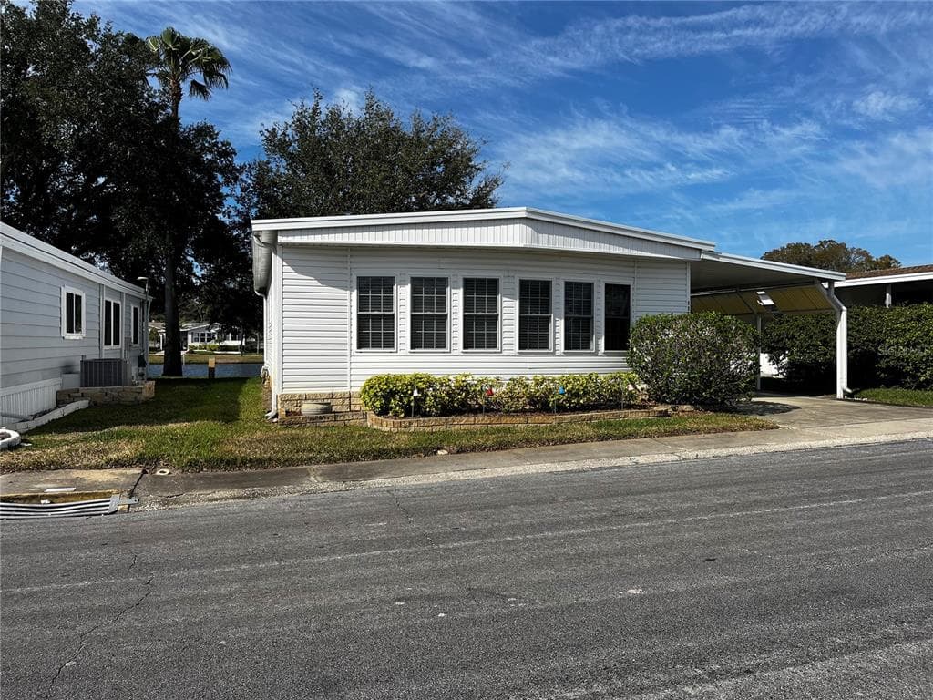 117 MAPLE LEAF DRIVE PALM HARBOR, FL 34684