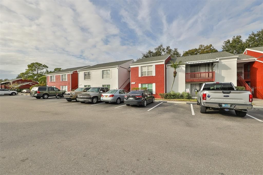 1055 82ND TERRACE N UNIT 1055A ST PETERSBURG, FL 33702