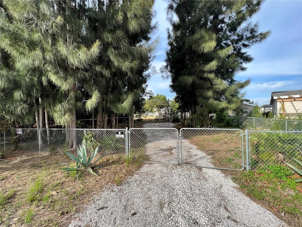 14633 WILLIAMS HUDSON, FL 34667
