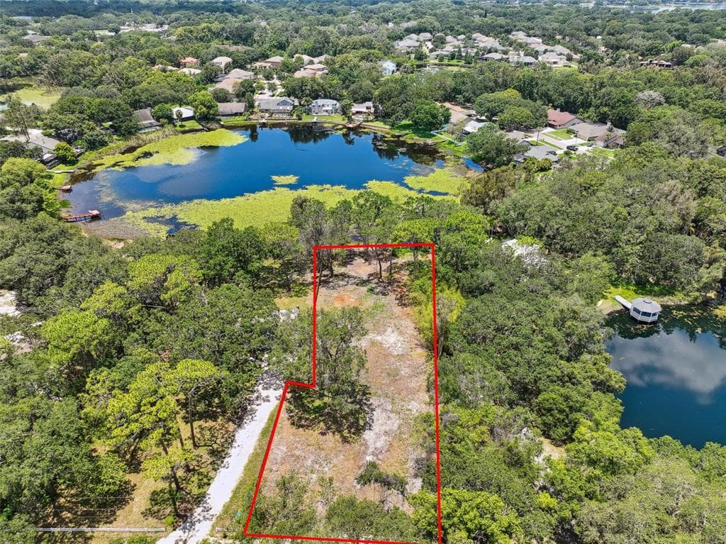 13818 N EDISON AVENUE TAMPA, FL 33613