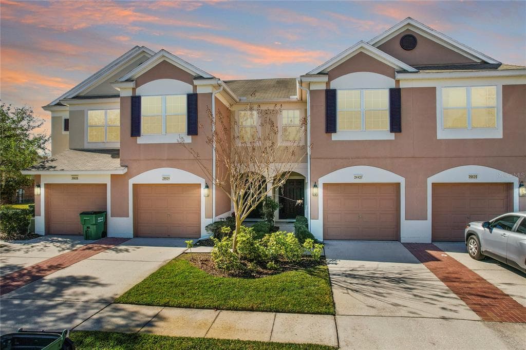 26622 CHIMNEY SPIRE LANE WESLEY CHAPEL, FL 33544