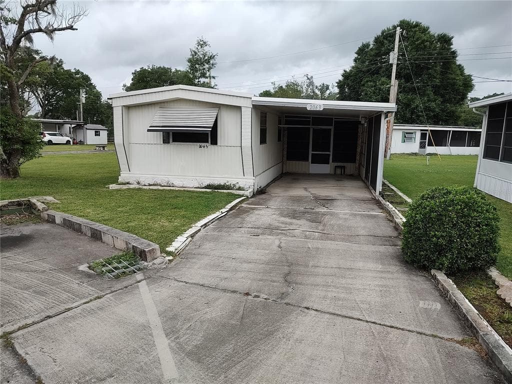 2063 SCENIC VIEW BEND LAKELAND, FL 33810