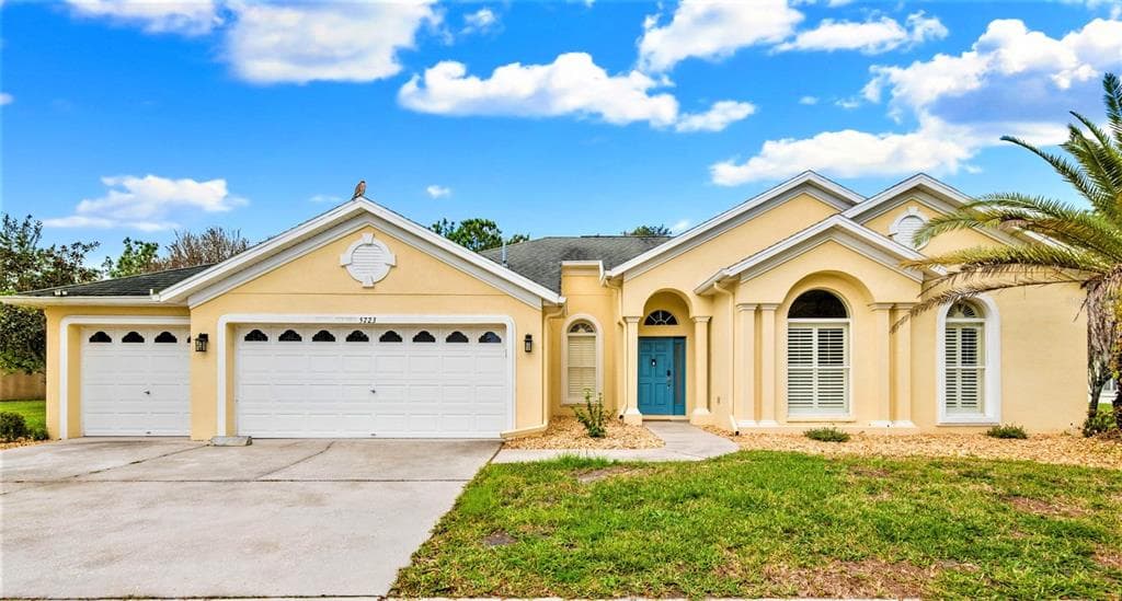 5723 TANAGERSIDE ROAD LITHIA, FL 33547