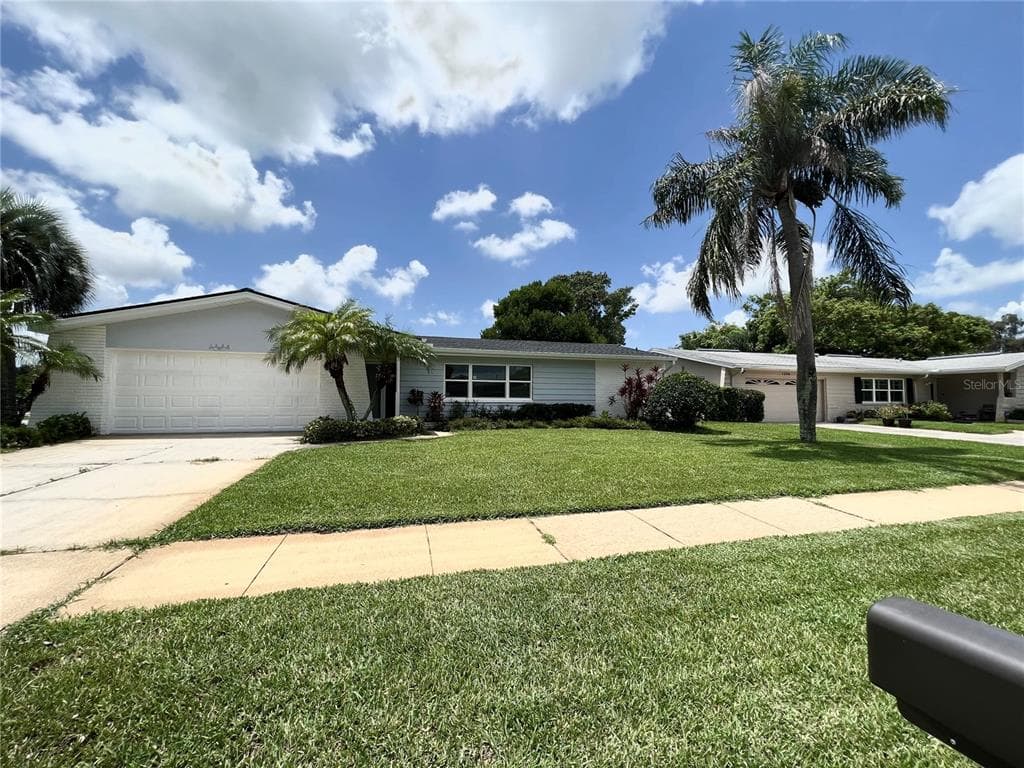 1360 SUMMERLIN DRIVE CLEARWATER, FL 33764