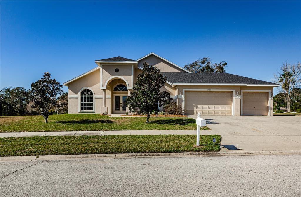 5723 BASS DRIVE ZEPHYRHILLS, FL 33541