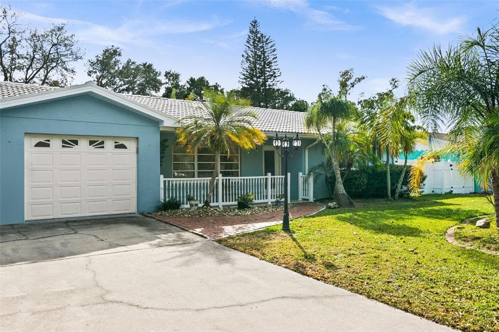 11210 CHEROKEE DRIVE