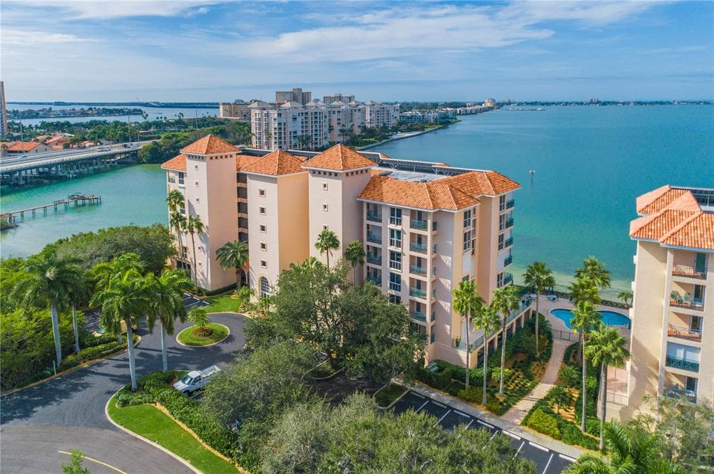 4830 OSPREY DRIVE S UNIT 206 ST PETERSBURG, FL 33711
