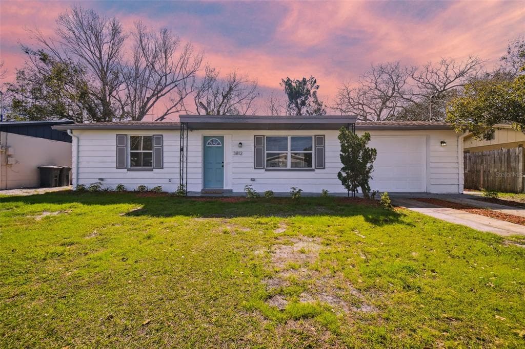 3812 MOOG ROAD HOLIDAY, FL 34691