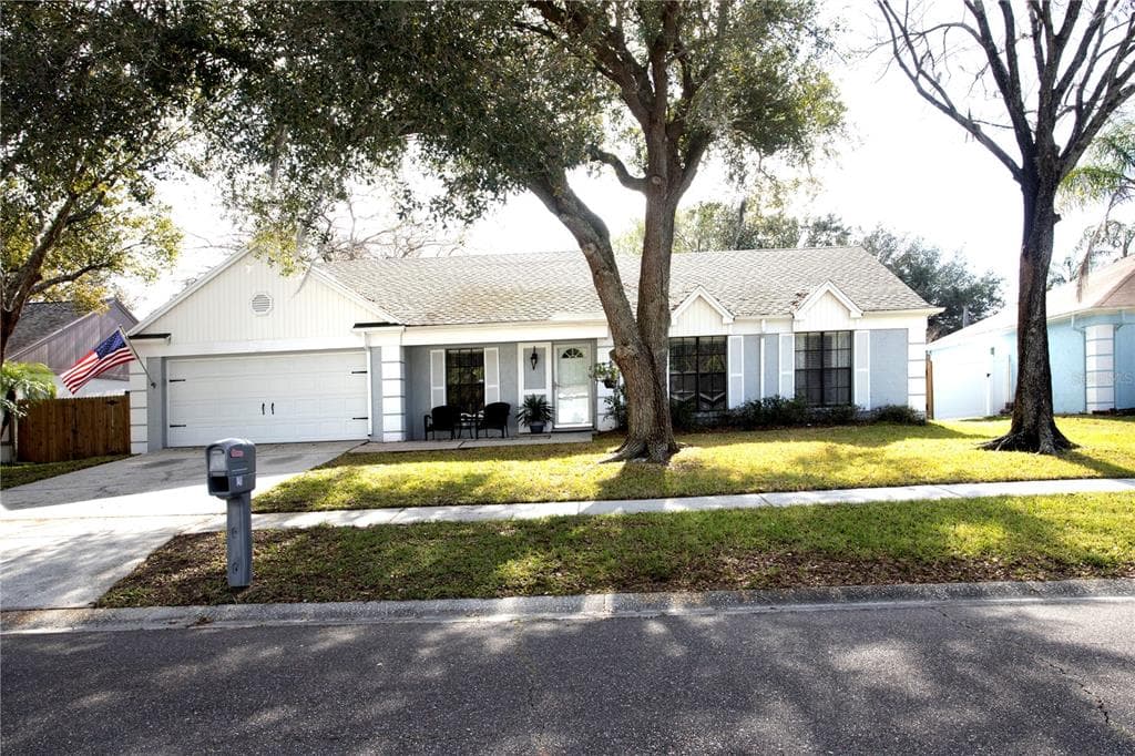 1411 PEACHFIELD DRIVE VALRICO, FL 33596