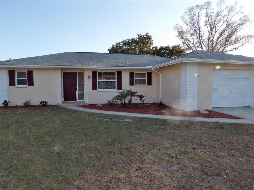 1737 STARLIGHT DRIVE CLEARWATER, FL 33755