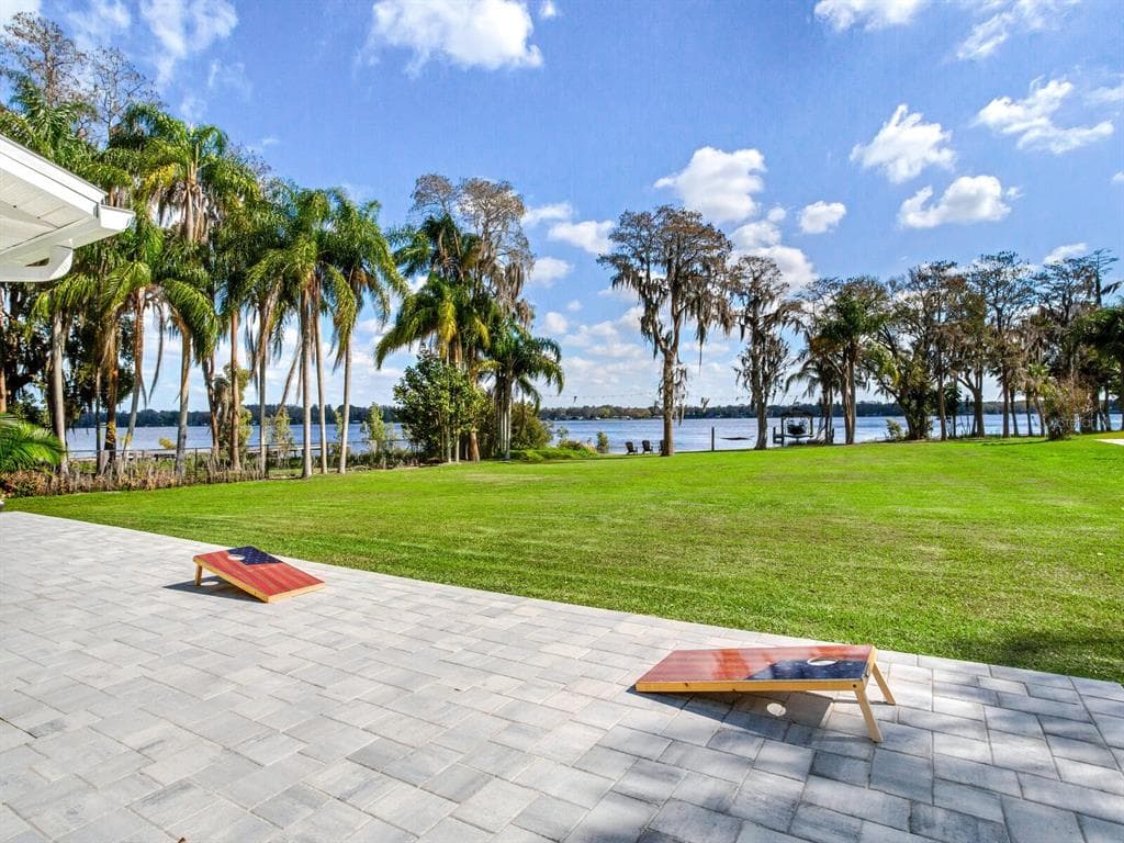 9403 HANLON ROAD ODESSA, FL 33556