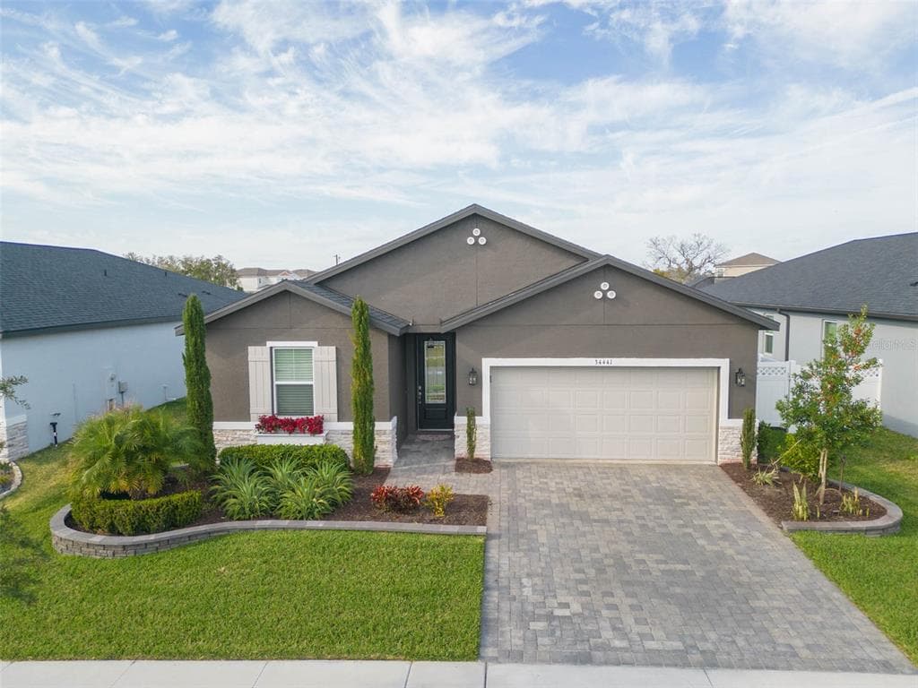 34441 WYNTHORNE PLACE WESLEY CHAPEL, FL 33545