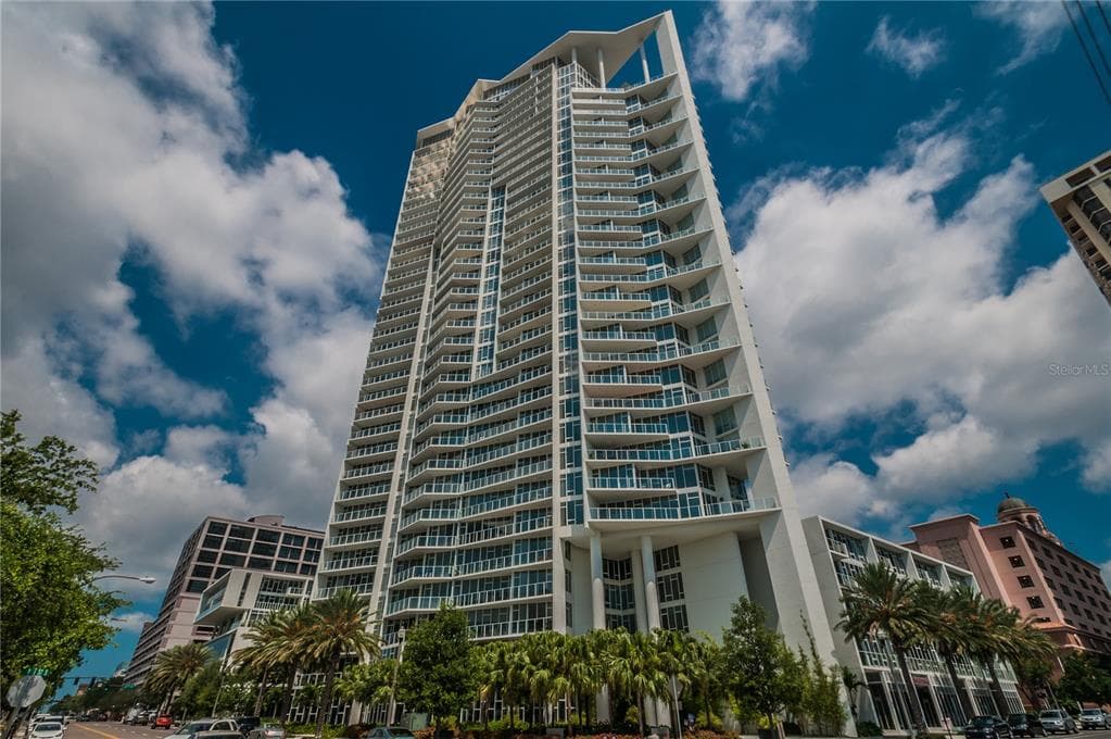 145 2ND AVENUE S UNIT 619 ST PETERSBURG, FL 33701