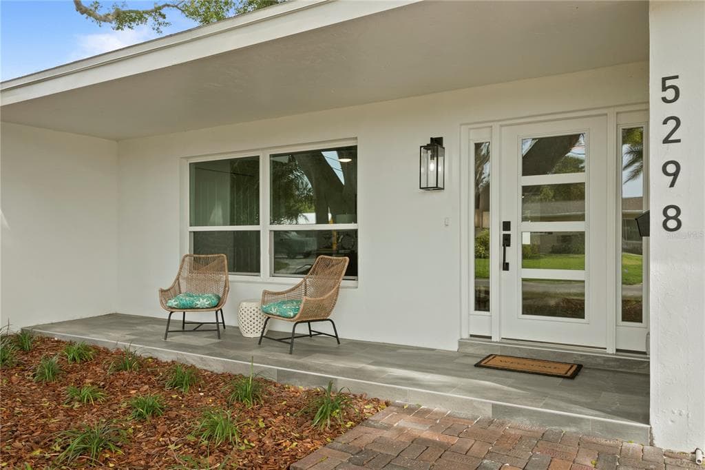5298 41ST STREET S ST PETERSBURG, FL 33711