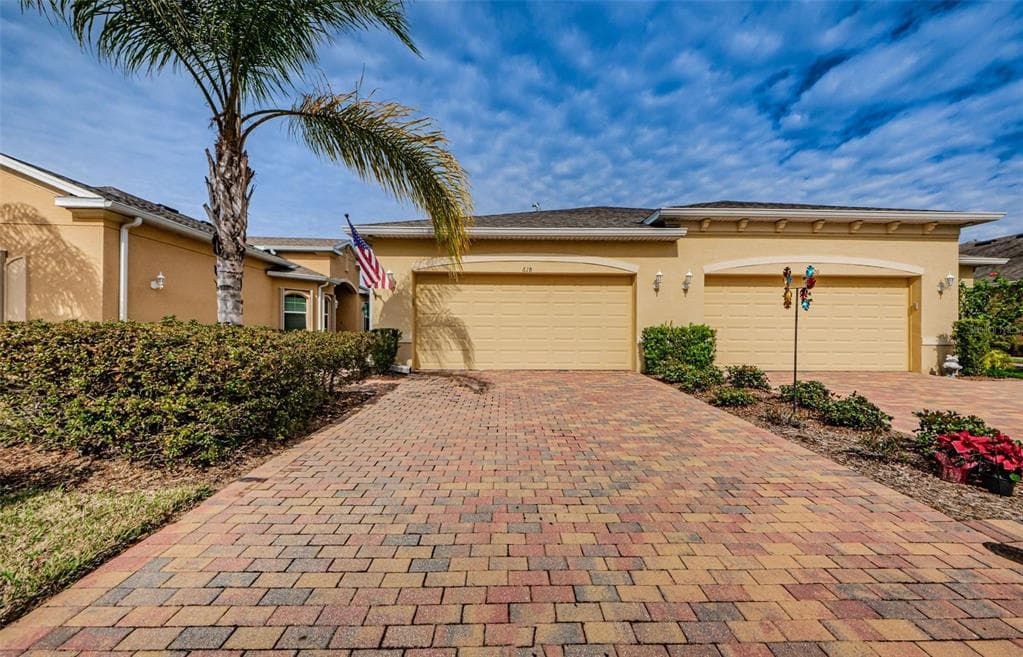 618 CHIPPER DRIVE SUN CITY CENTER, FL 33573
