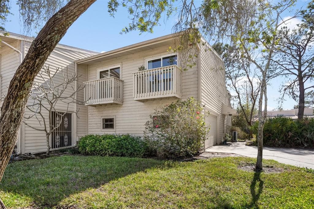 6464 93RD TERRACE N UNIT 501