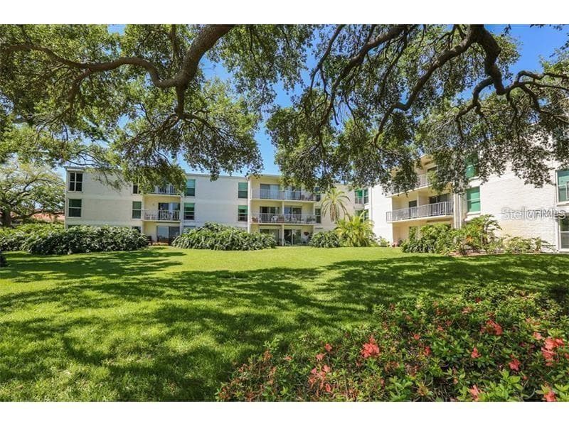 3325 BAYSHORE BOULEVARD UNIT B25 TAMPA, FL 33629