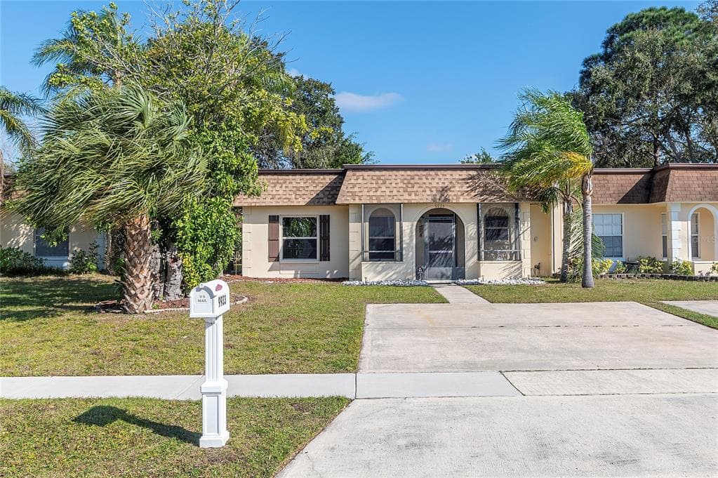 9933 86TH STREET SEMINOLE, FL 33777