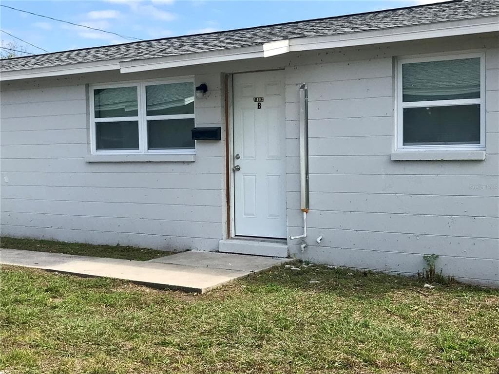 1403 E HOLLAND AVENUE UNIT A & B TAMPA, FL 33612