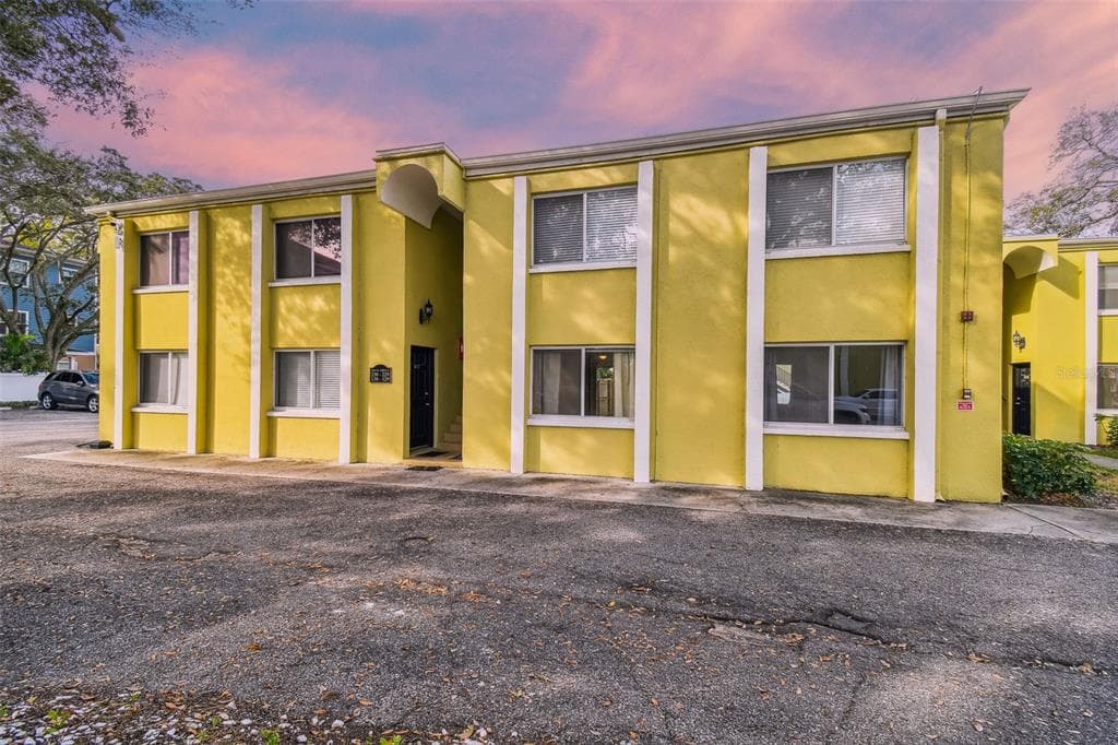 3206 W AZEELE STREET UNIT 129 TAMPA, FL 33609