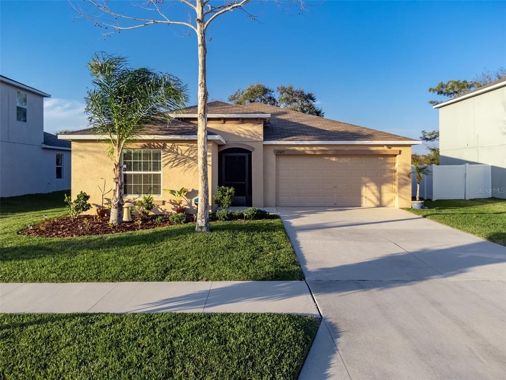 12637 FLATWOOD CREEK DRIVE GIBSONTON, FL 33534