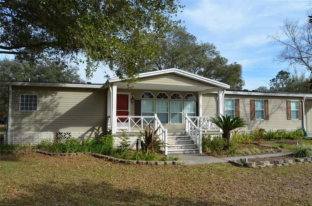 35513 TAKATS DRIVE ZEPHYRHILLS, FL 33541