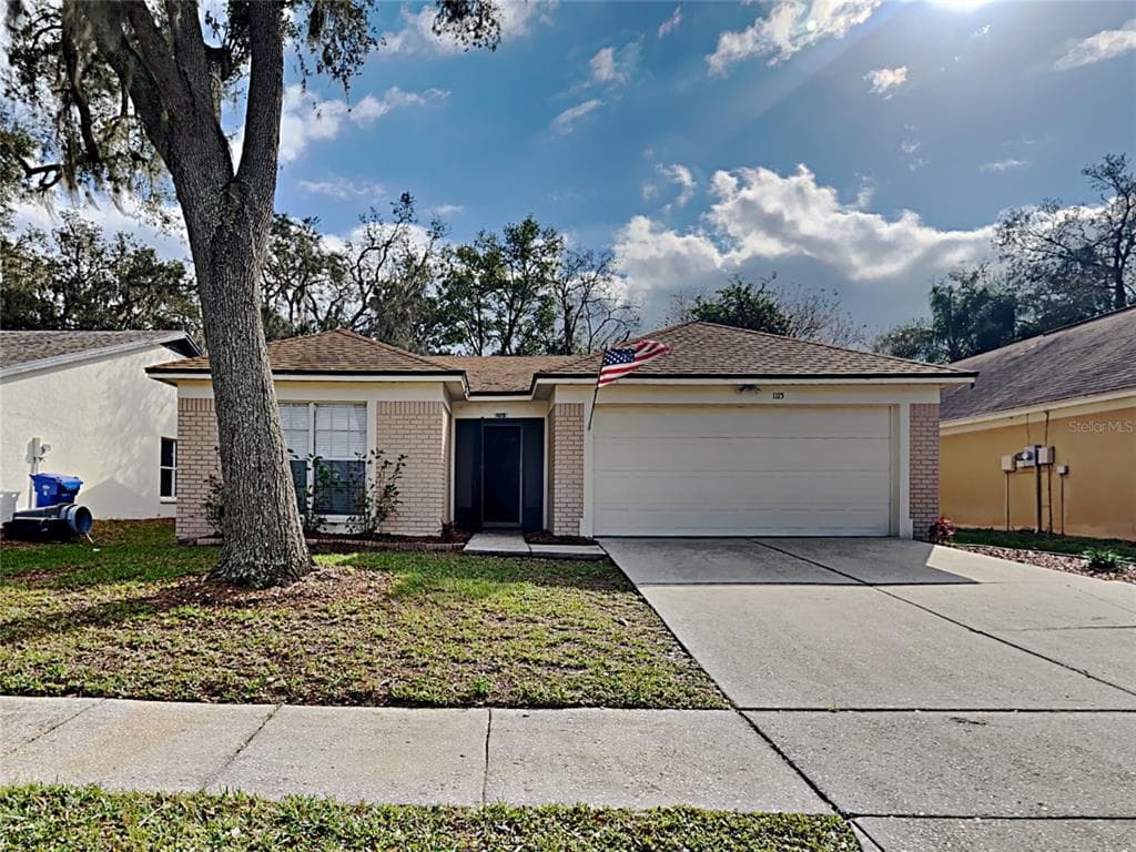 1115 HARDWOOD DRIVE VALRICO, FL 33596