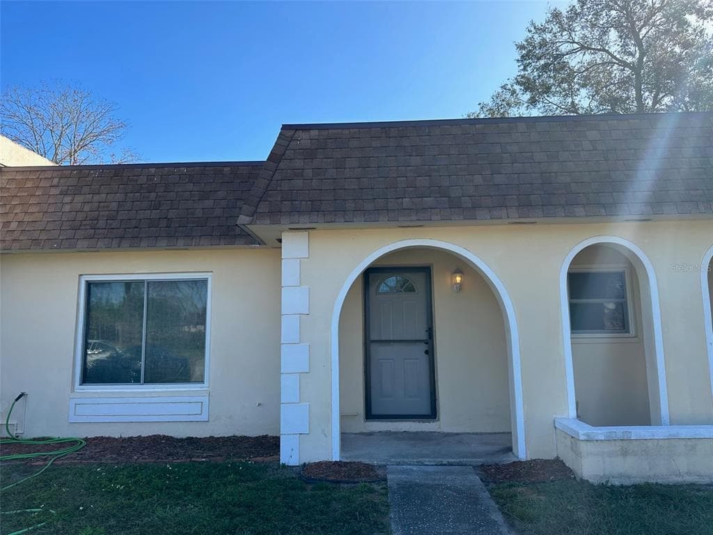 9989 85TH STREET SEMINOLE, FL 33777