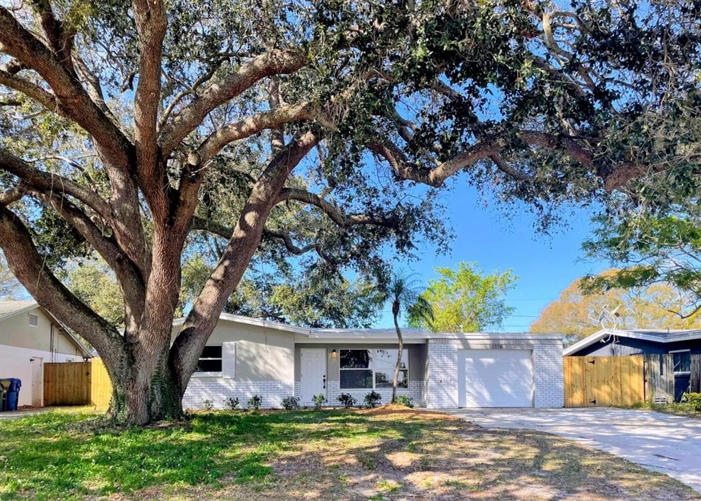 12378 114TH STREET SEMINOLE, FL 33778