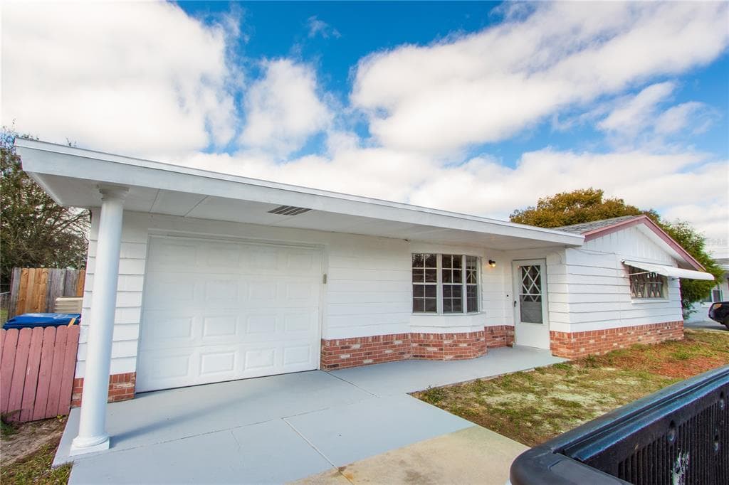 3429 COLUMBUS DRIVE HOLIDAY, FL 34691