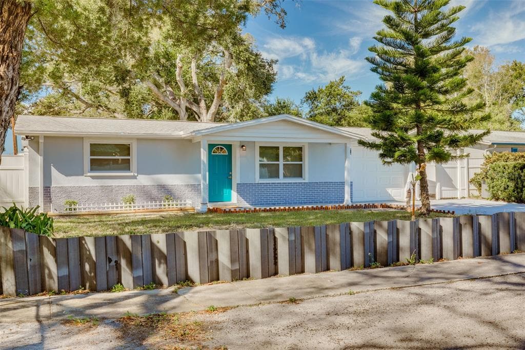 4401 SPRING LAKE COURT NEW PORT RICHEY, FL 34652