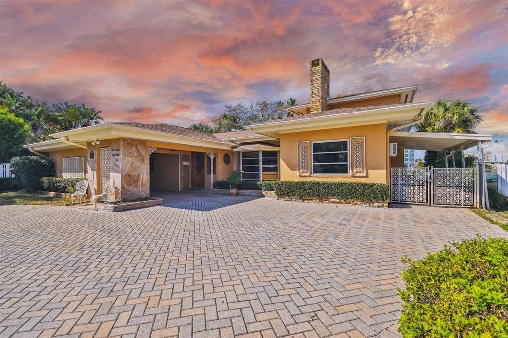 43 DOLPHIN DRIVE TREASURE ISLAND, FL 33706