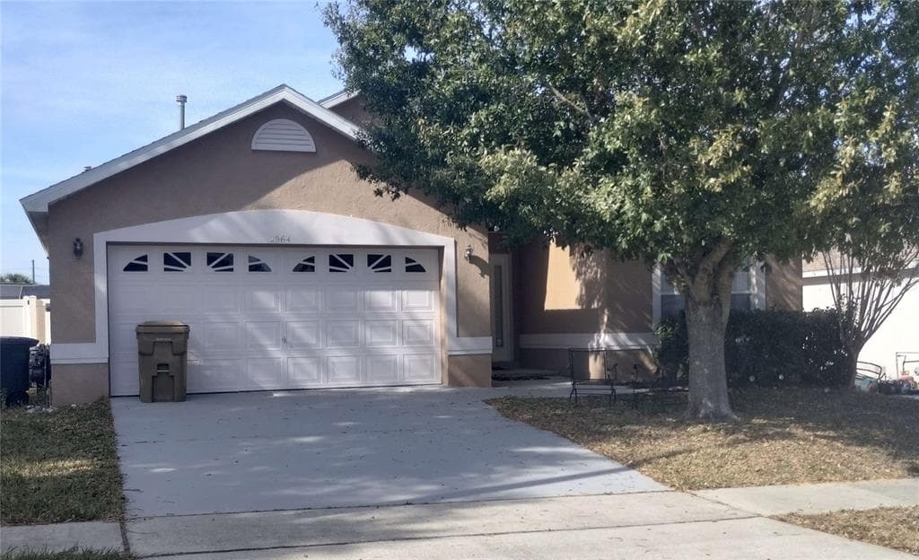 2564 BEAR CREEK COURT KISSIMMEE, FL 34747